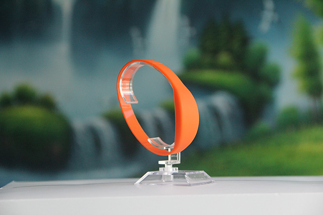 什么造成织唛腕带RFID系统？？？？