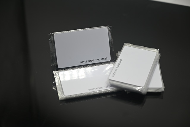 充电卡PVC质料压制要领以及特点-威斯尼斯wns888充电卡制作